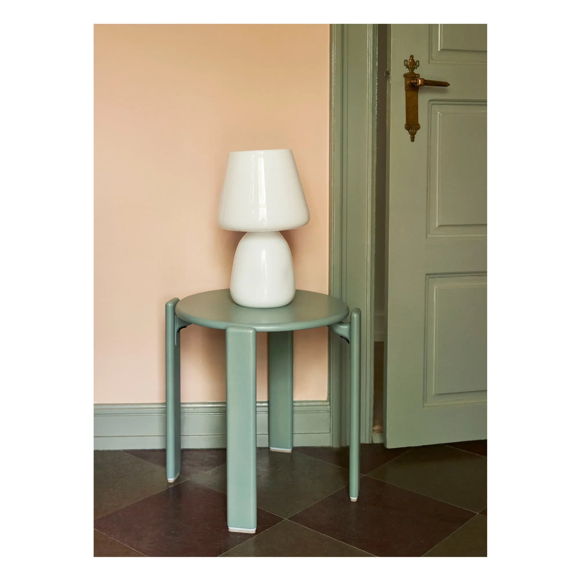 Hay - Apollo Tischlampe mit opalem Glas | Weiß
