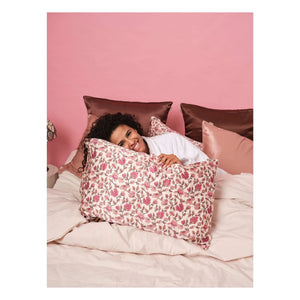 Emily's Pillow - Çiçek desenli dut ipeği yastık kılıfı | Pembe