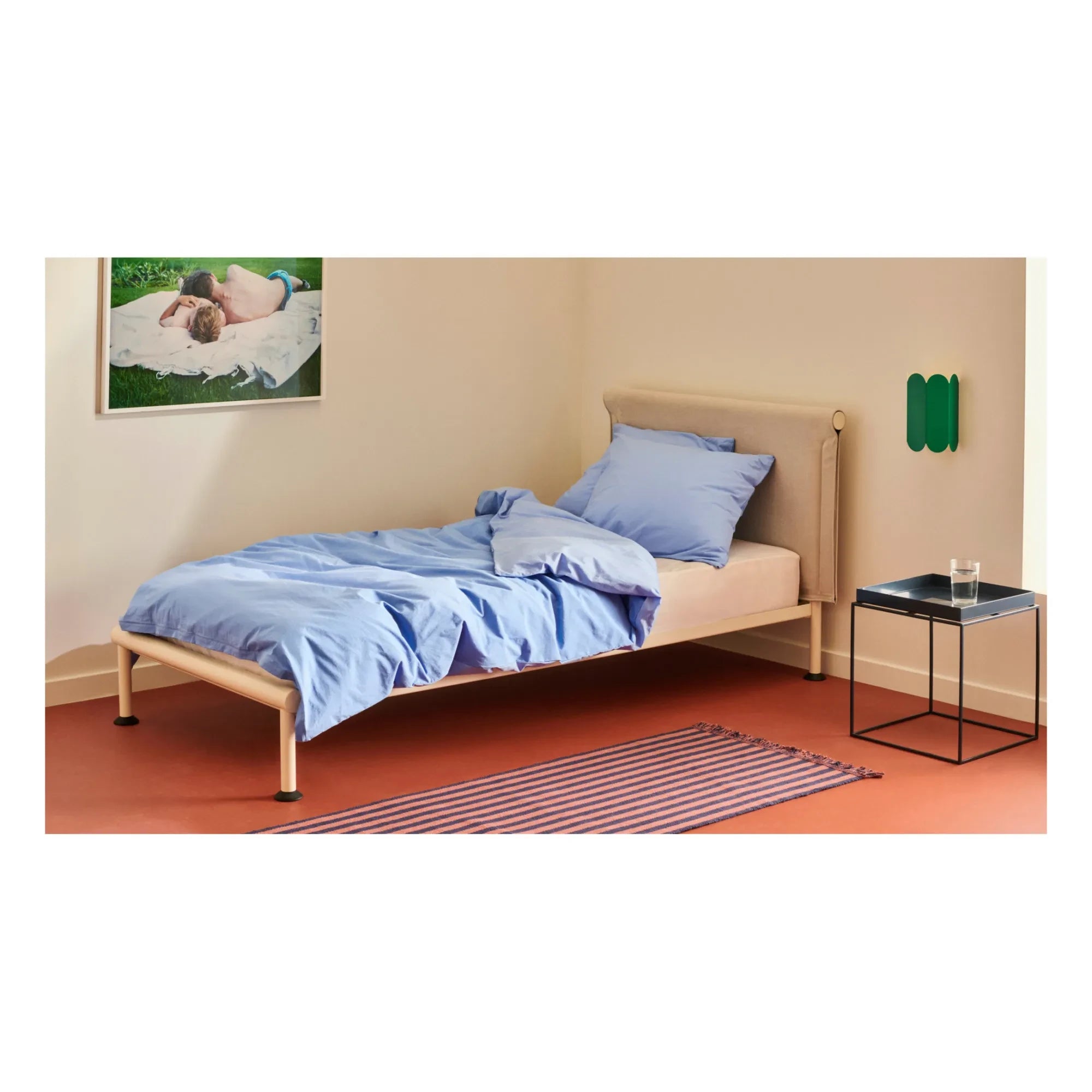Hay - Tamoto Bett | Beige