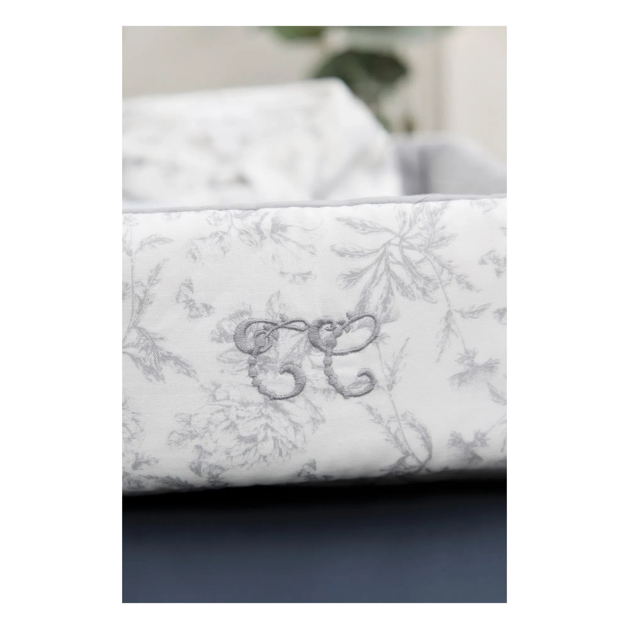 Tartine et Chocolat - Toile-de-Jouy-Korb | Grau
