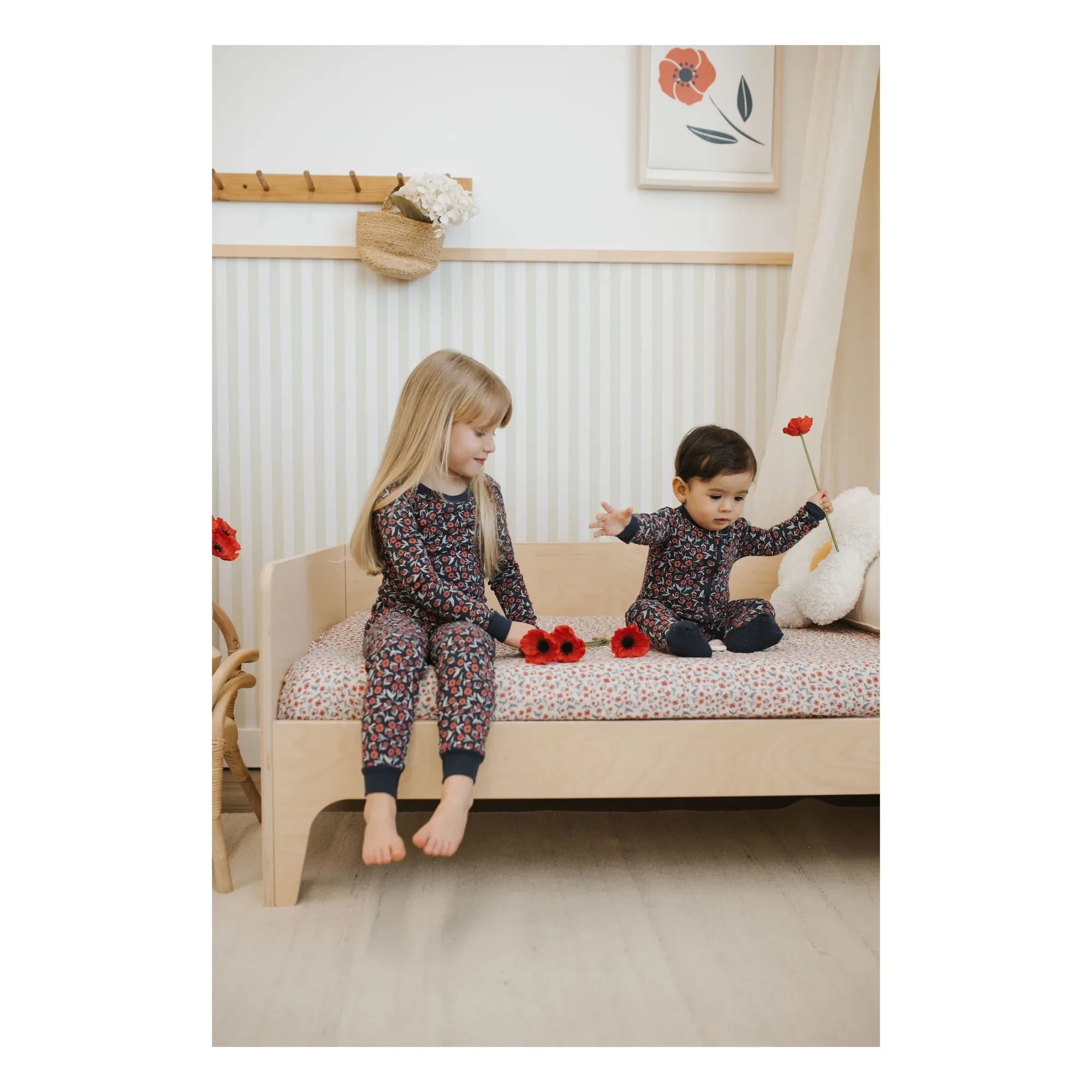 Petit Lem - Pyjama aus Bio-Baumwolle mit Blumenmuster | Marineblau