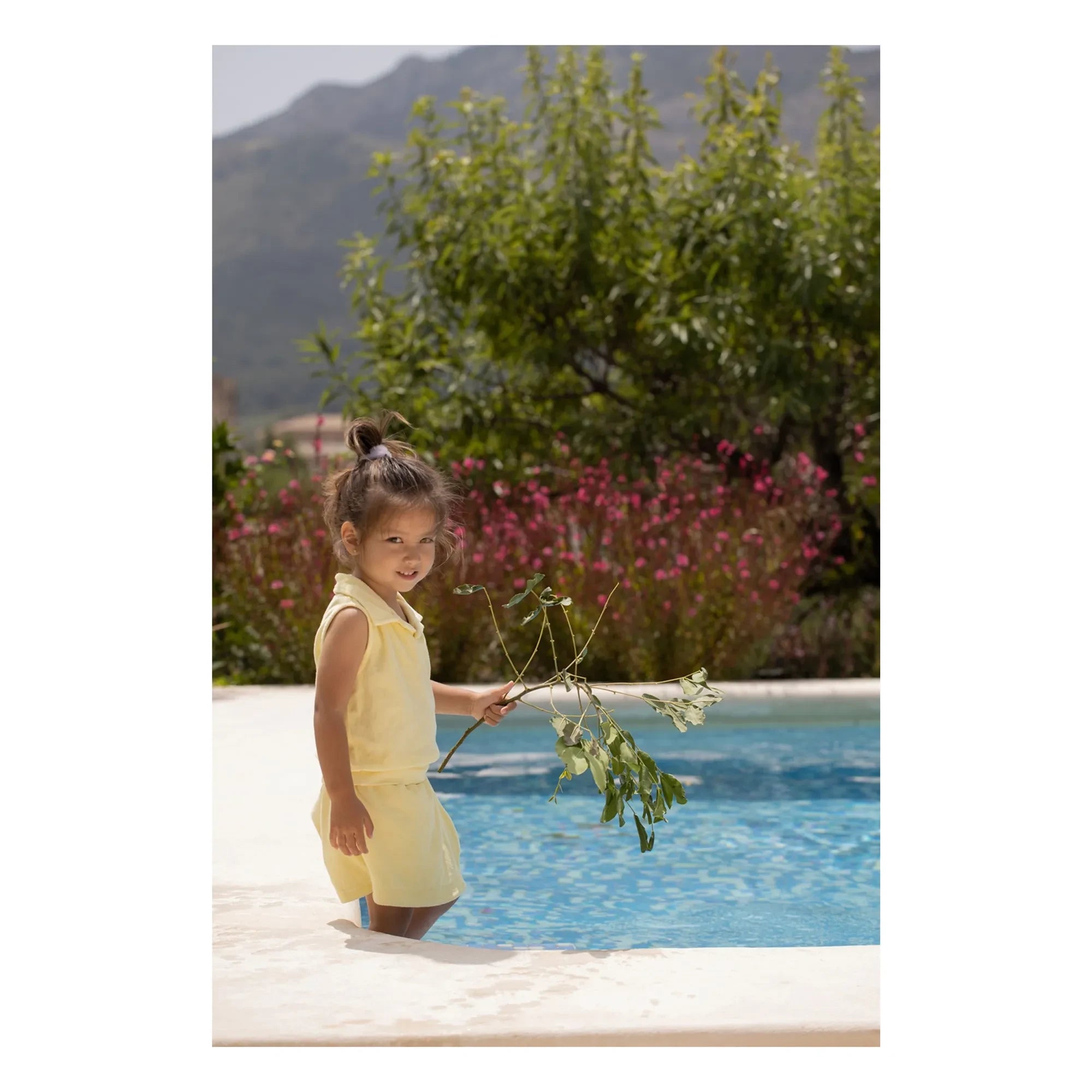 1+ in the family - Esporles Frotteeshorts | Gelb