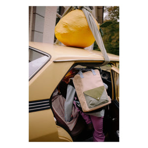 Sticky Lemon - Großer Umschlagrucksack | Beige