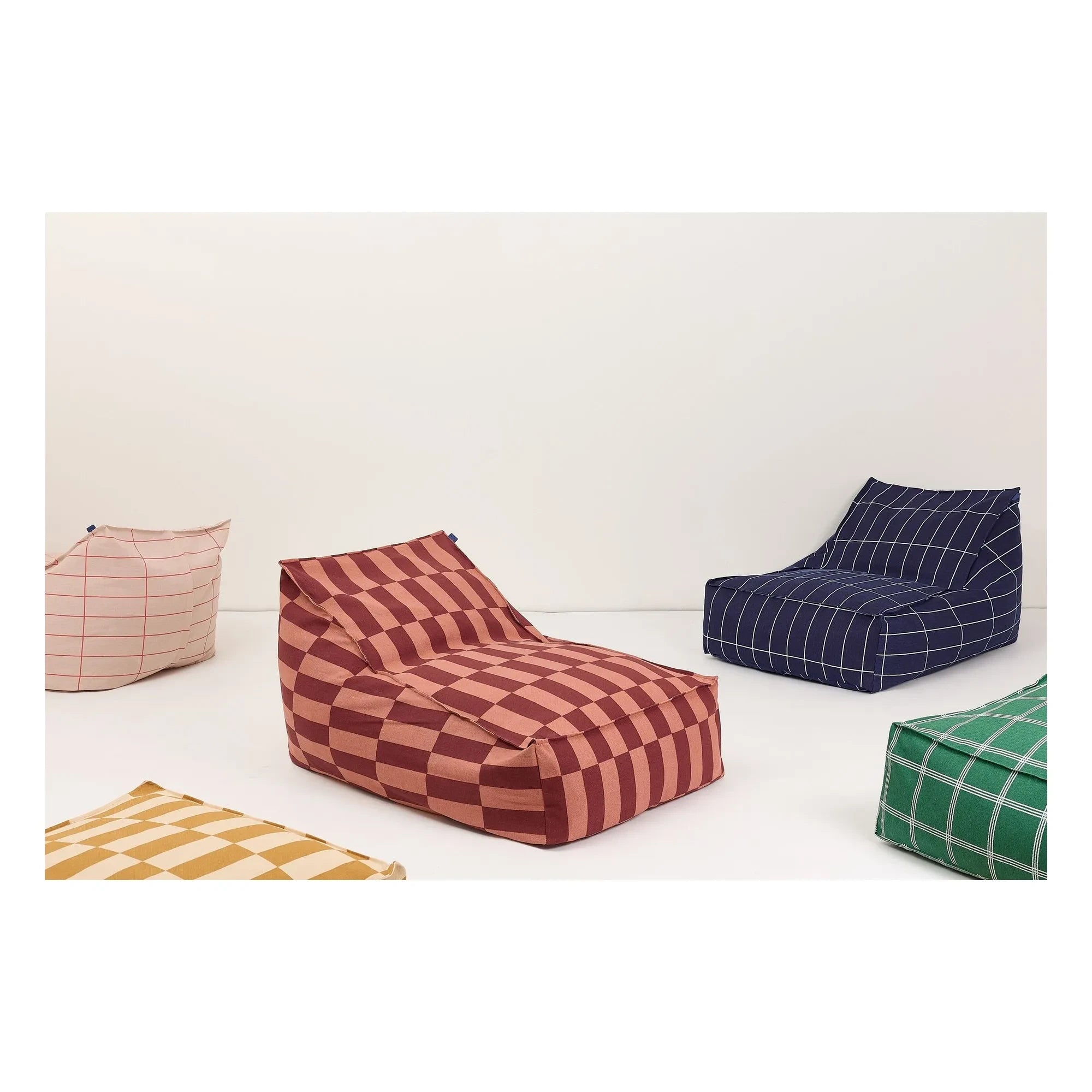 Nobodinoz - Vibes Tiles lange Pouf | Rot