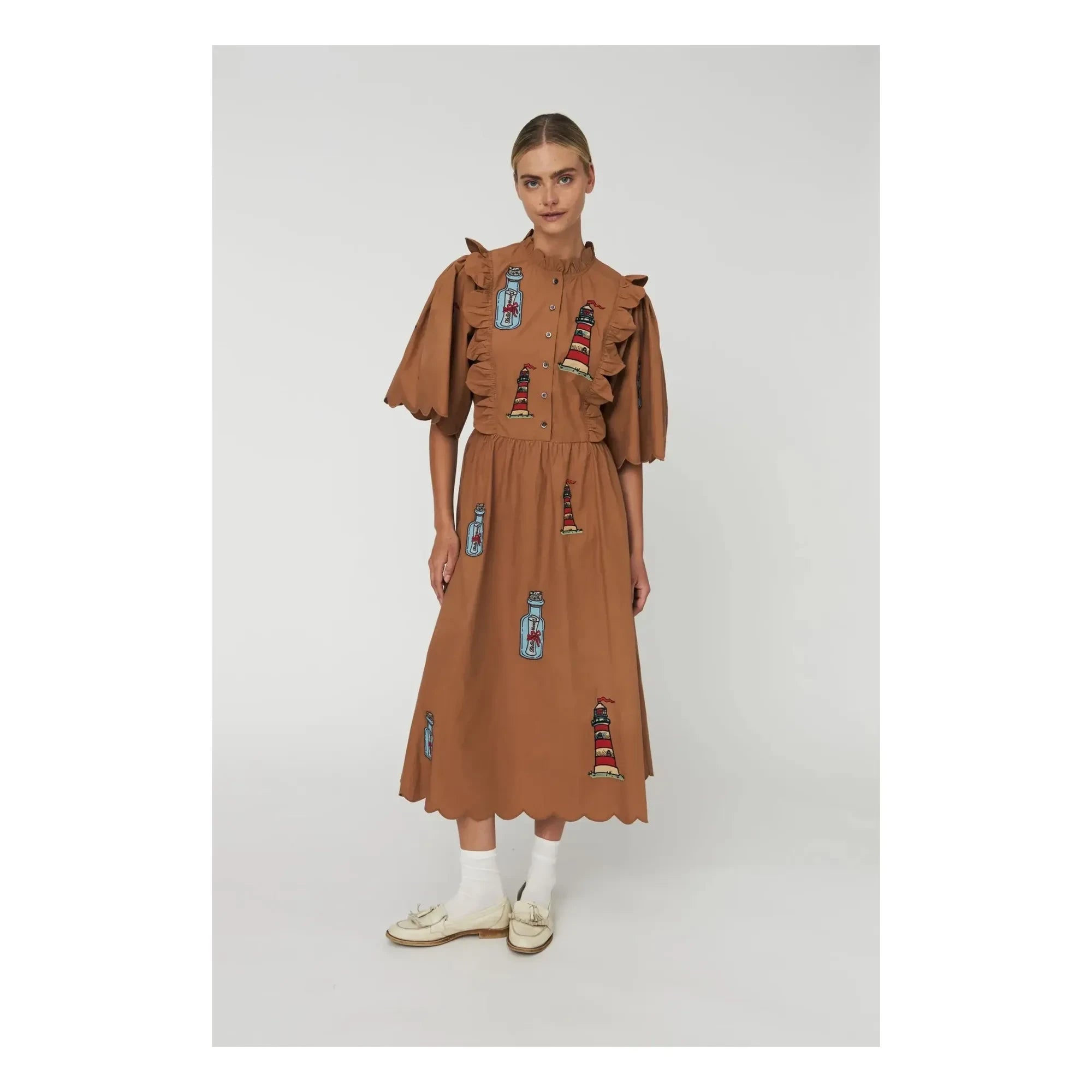 Stella Nova - Besticktes Kleid aus Bio-Baumwolle | Braun