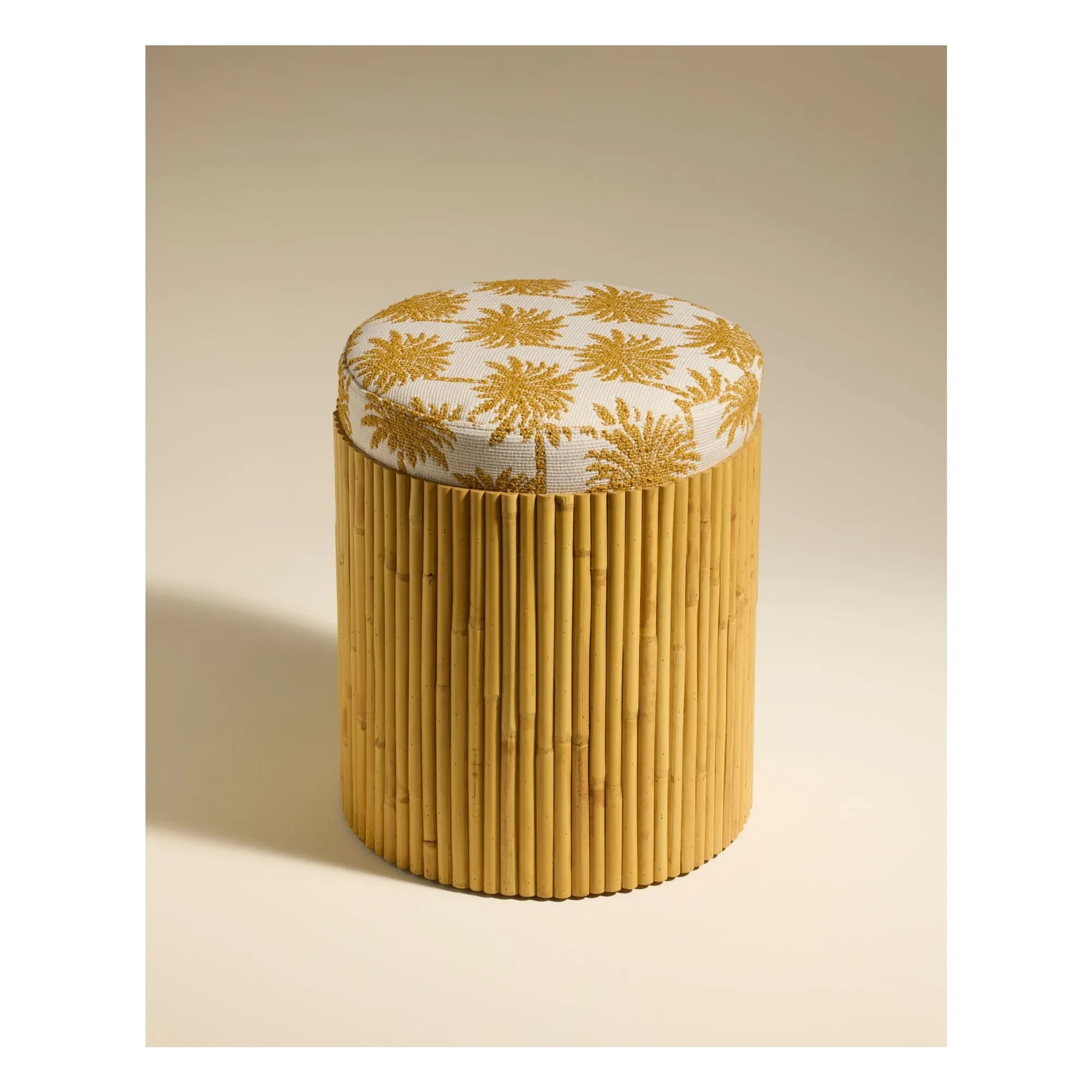 Maison Sarah Lavoine - Riviera Pouf mit Palmendruck | Senf