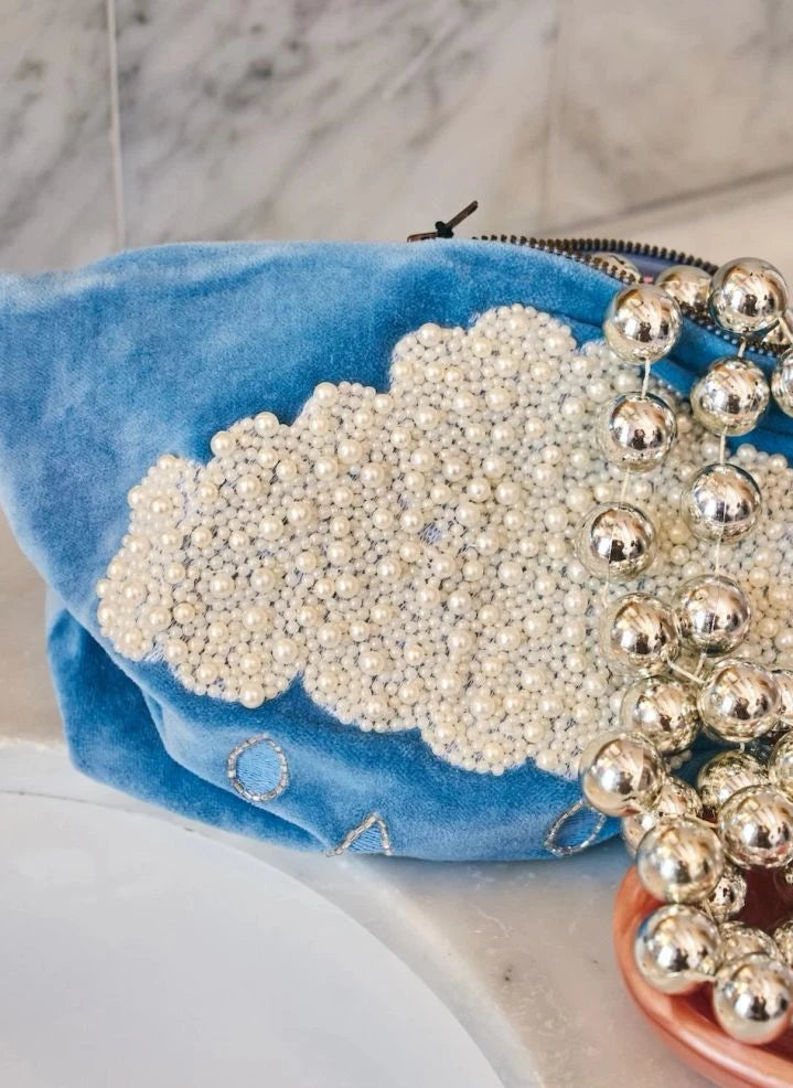 Anna + Nina - Hava, perlenbesetzte Make-up-Tasche | Blau