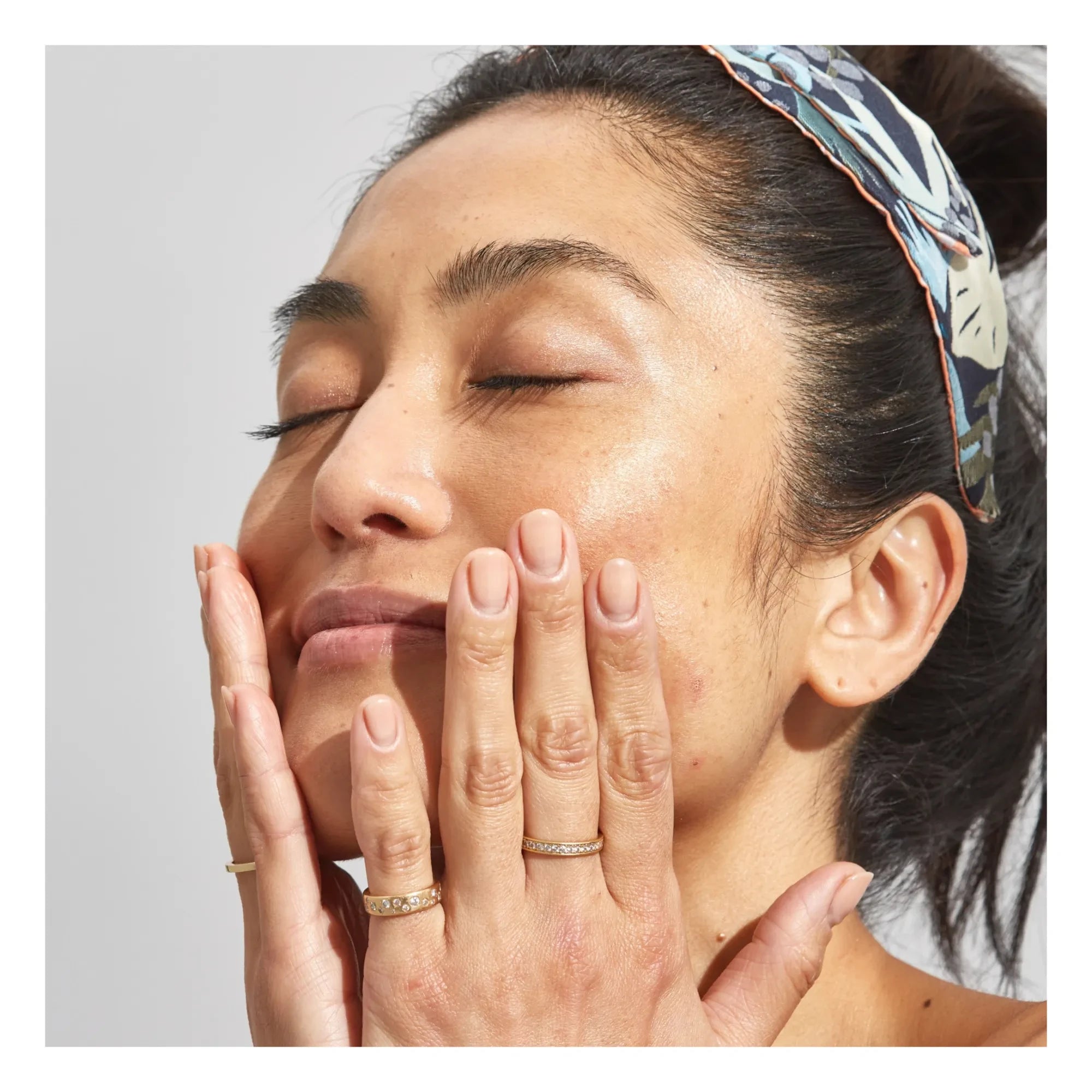 Pai Skincare - The Impossible Glow Bronzing Drops - Rose Gold