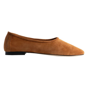 BY FAR - Prudence Wildleder Ballerina | Camel
