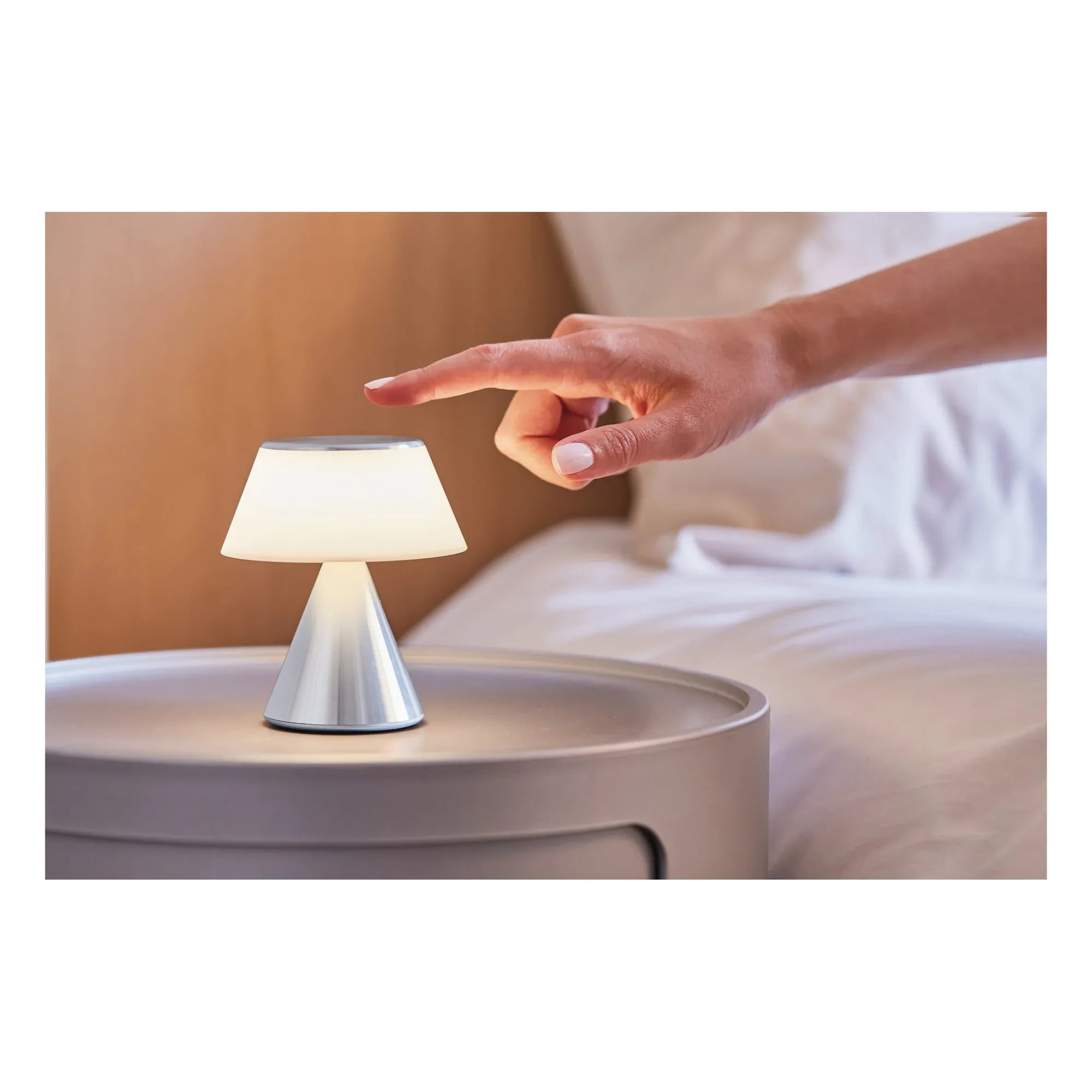Lexon - Luma Tragbare LED-Lampe | Aluminium