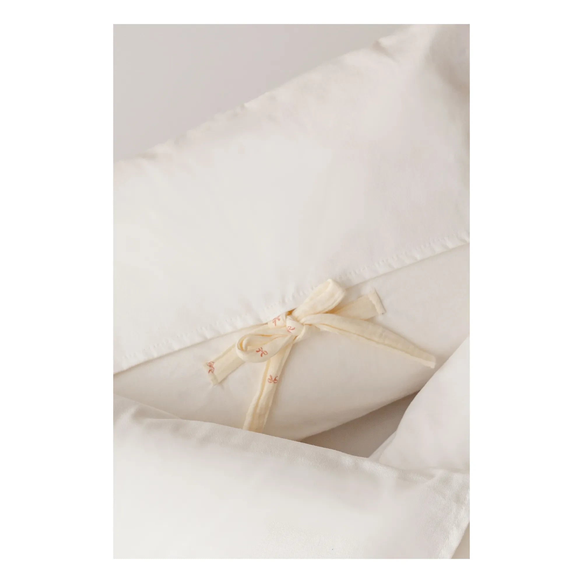 Soft Spot - Ribana gesteppte Decke aus Bio-Baumwolle | Ecru