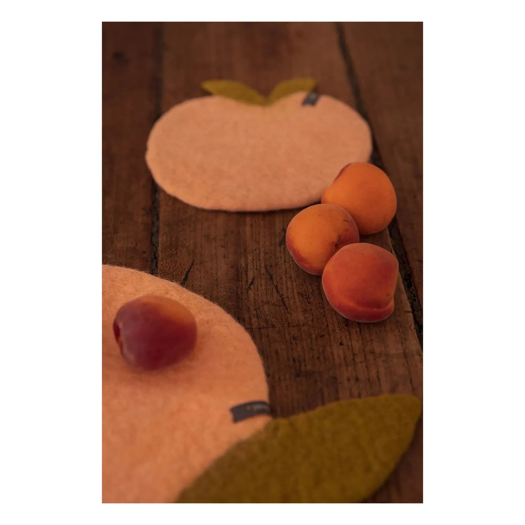 Muskhane - Filz Pfirsich Tischset | Blush
