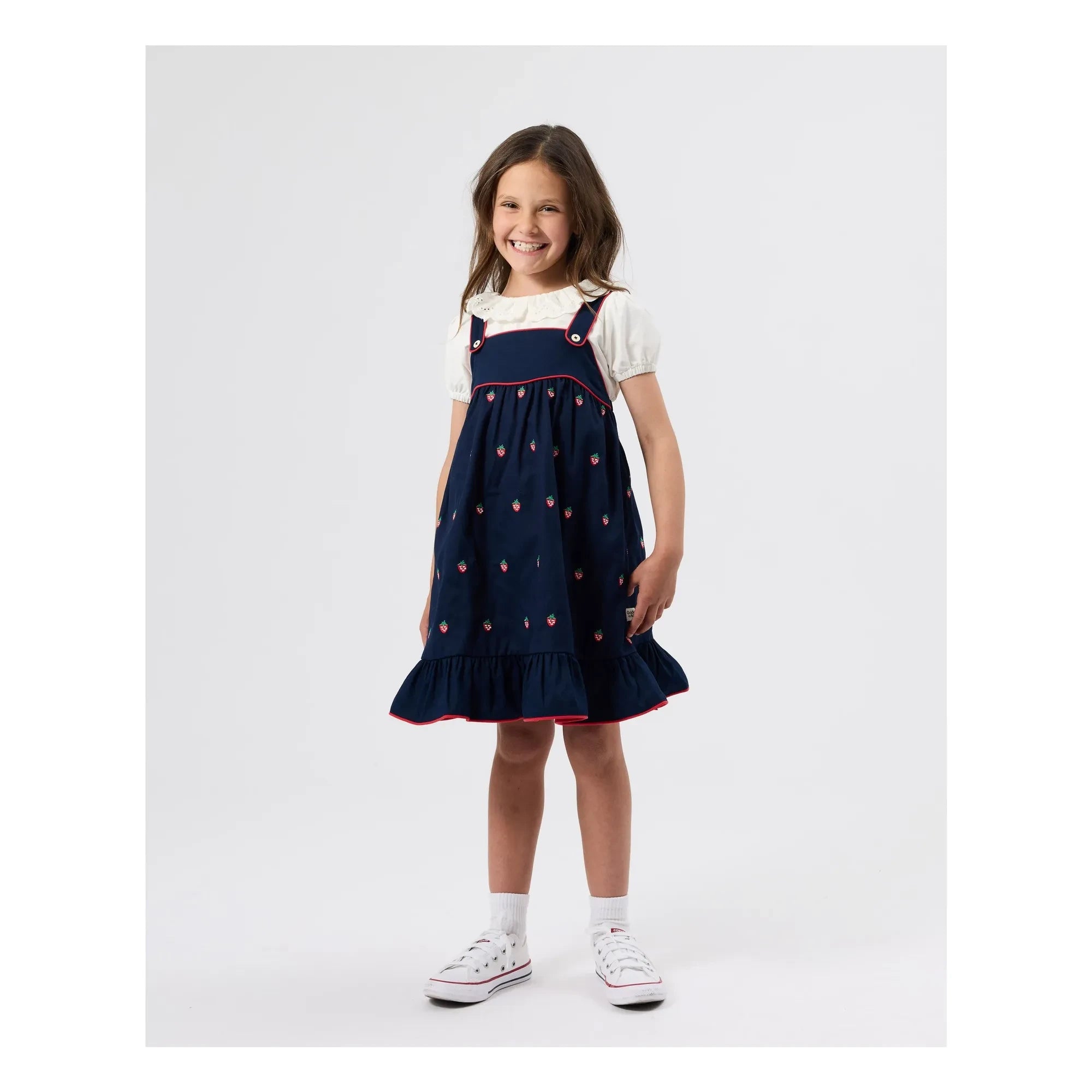 Goldie + Ace – Erdbeer Rüschenkleid | Marineblau