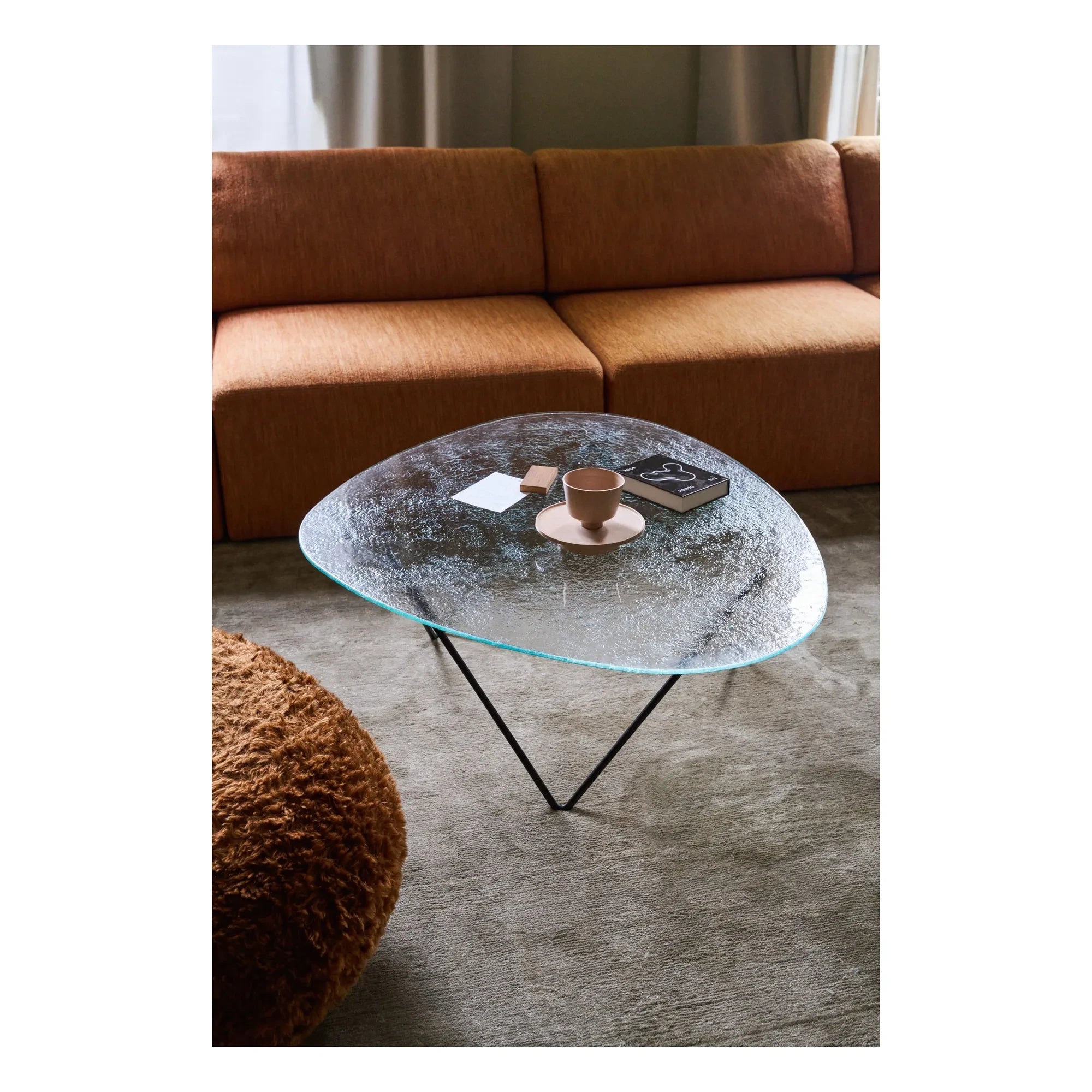 Gubi - Pedrera Couchtisch, Corsini & Ruiz Millet