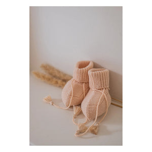 Gentil Coquelicot - Gestrickte Socken und bestickter Beutel | Nude