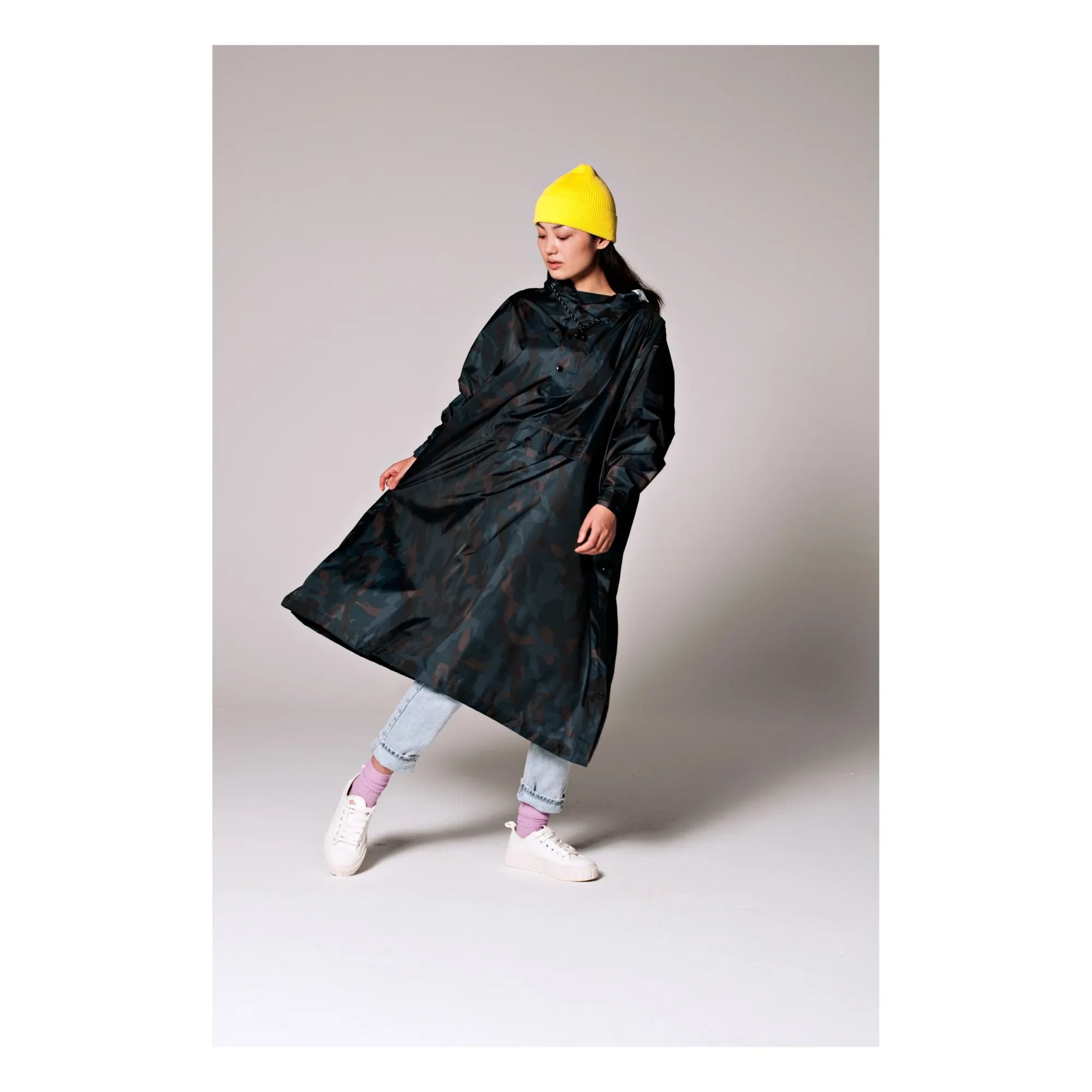Rainkiss - Art Camo Wasserdichter Poncho | Schwarz