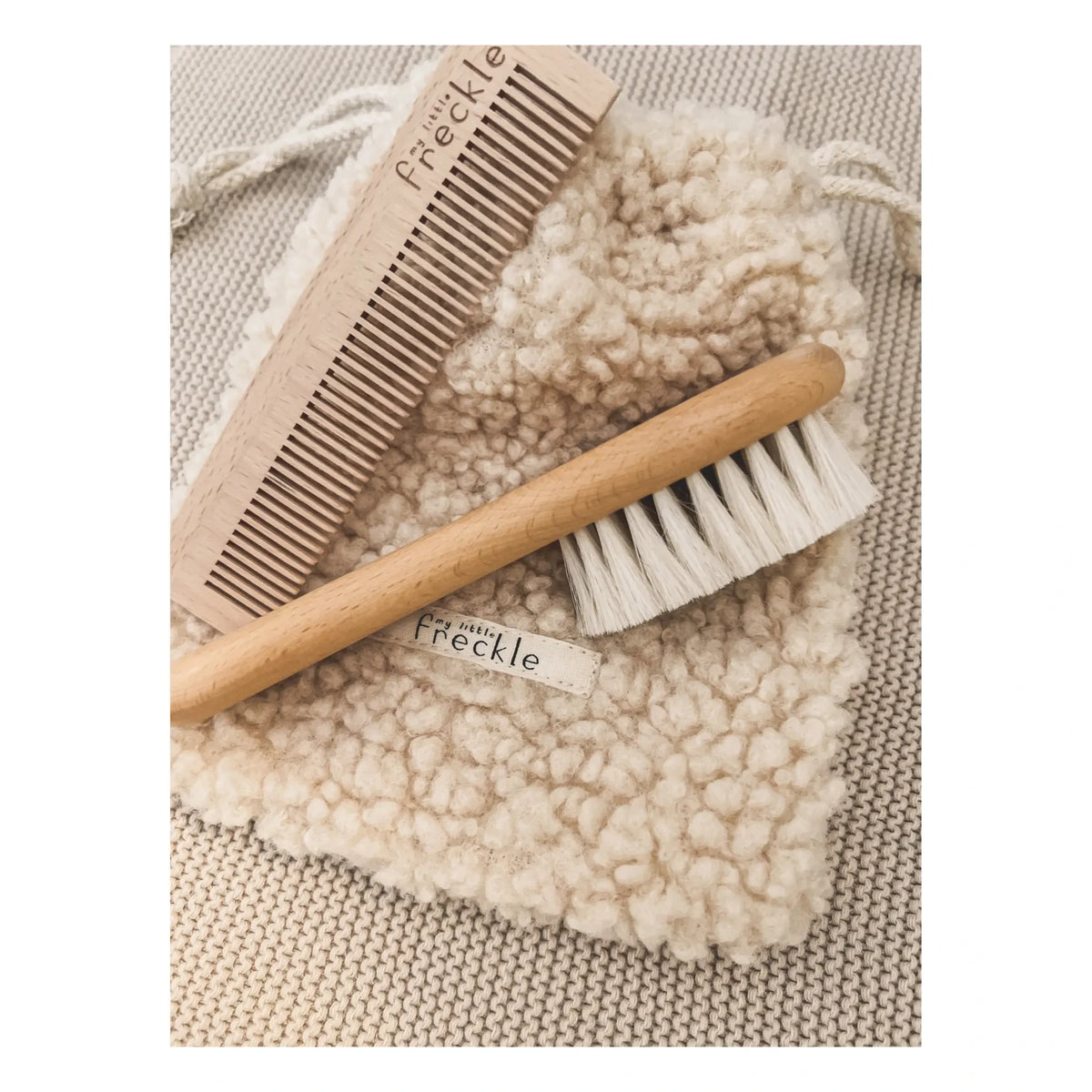 My Little Freckle - Haarbürste + Kamm + Sherpa-Beutel Set | Beige