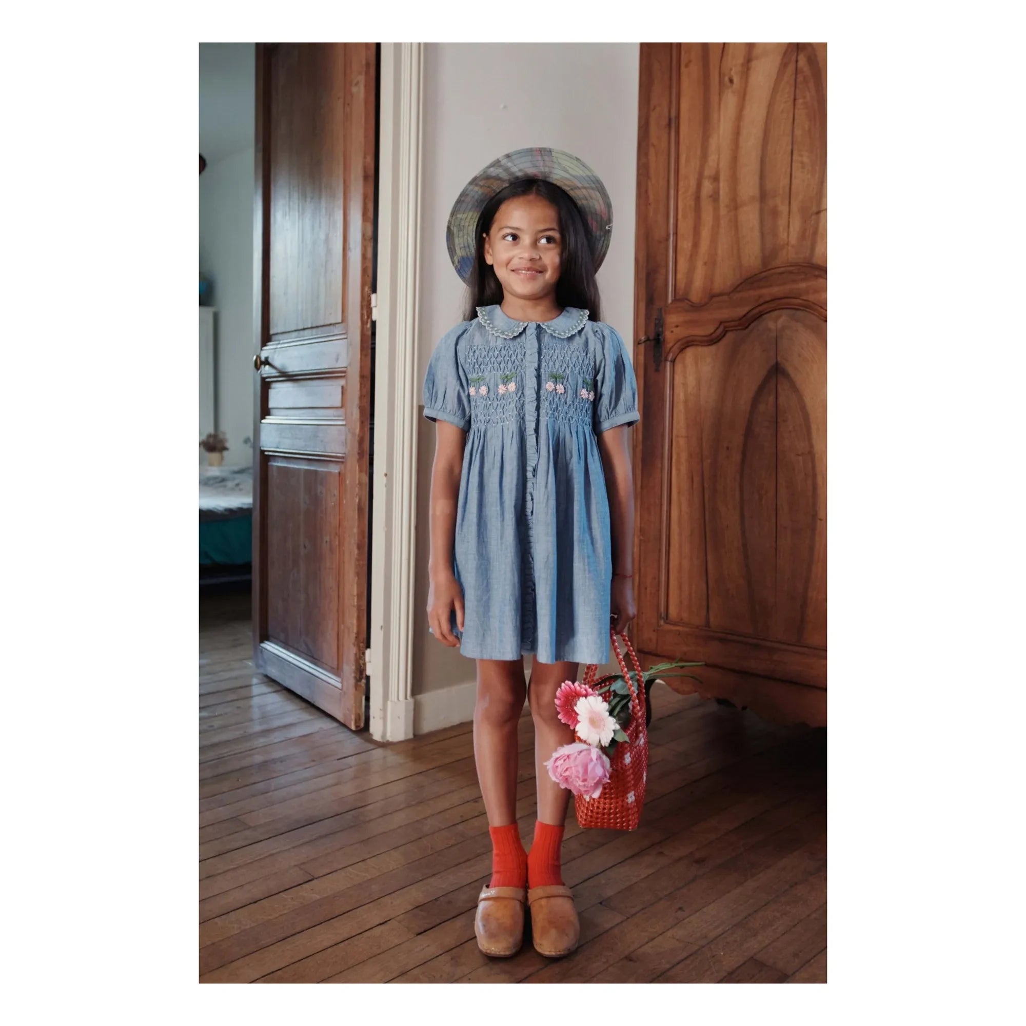 Emile et Ida - Smock-Kleid aus blauem Chambray