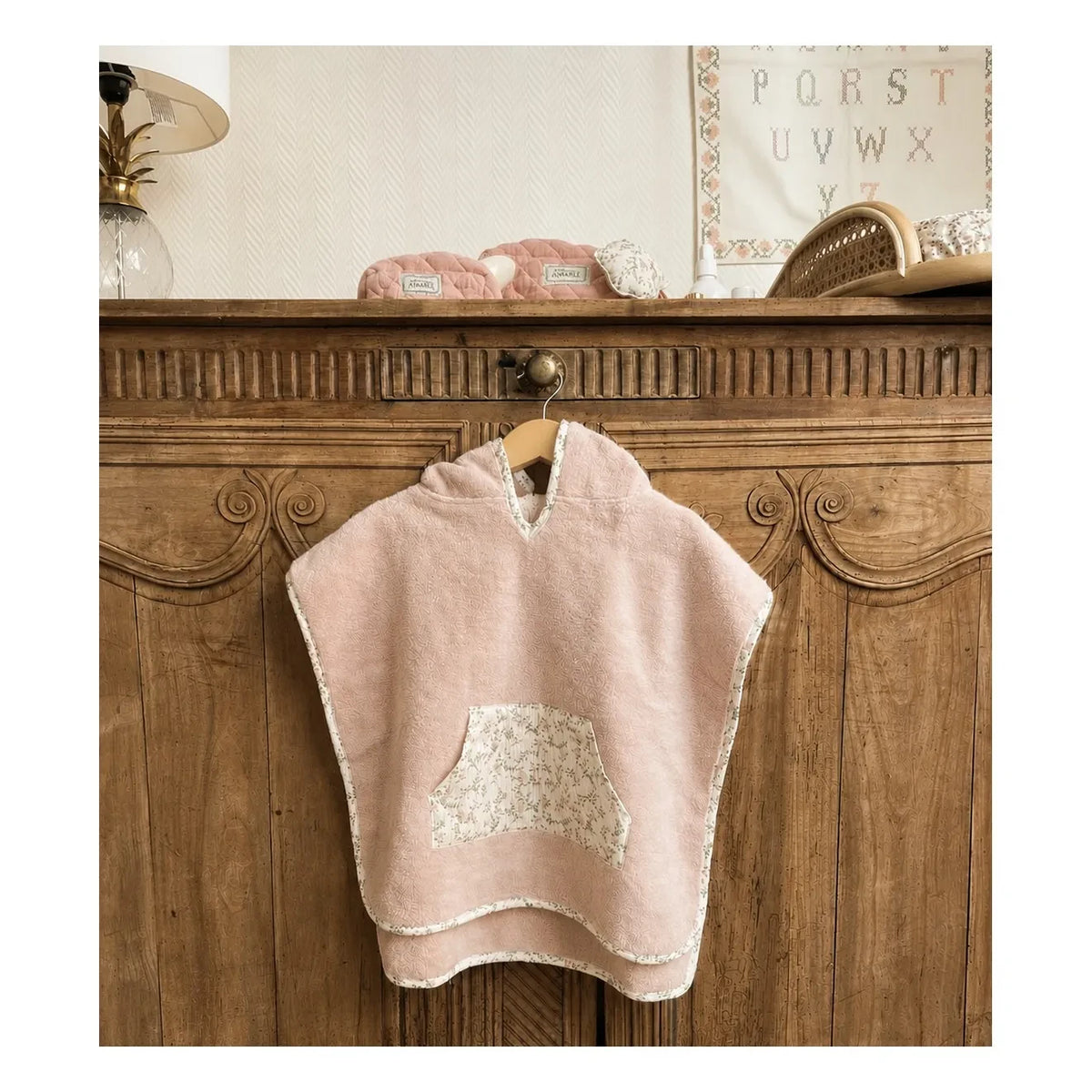 Editions Aimable - Paula Badeponcho | Bouquet Gazlı
