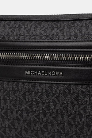Michael Kors Omuz Çantası