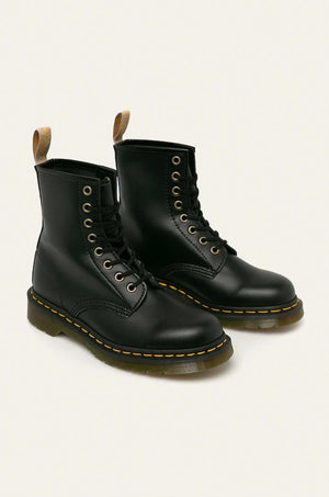 Dr. Martens Vegan 1460 Stiefel