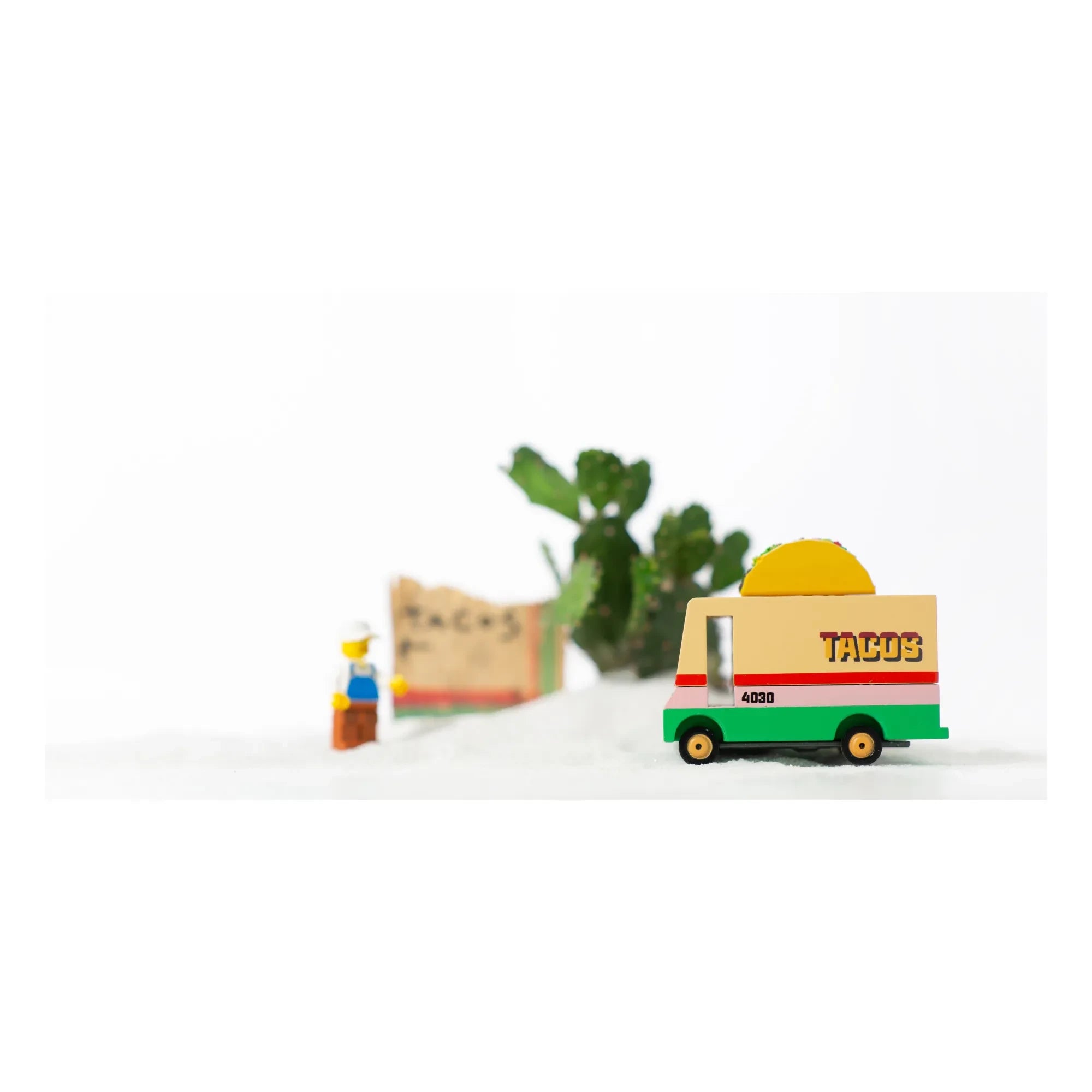 Candylab - Ahşap Taco Van