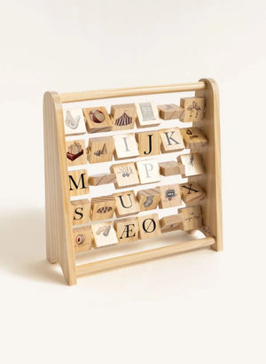Konges Sløjd - FSC-zertifizierte Holz-Alphabet-Abakus