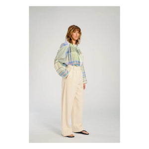 Virginie de Vinster - Hokkaido Karobluse | Blau
