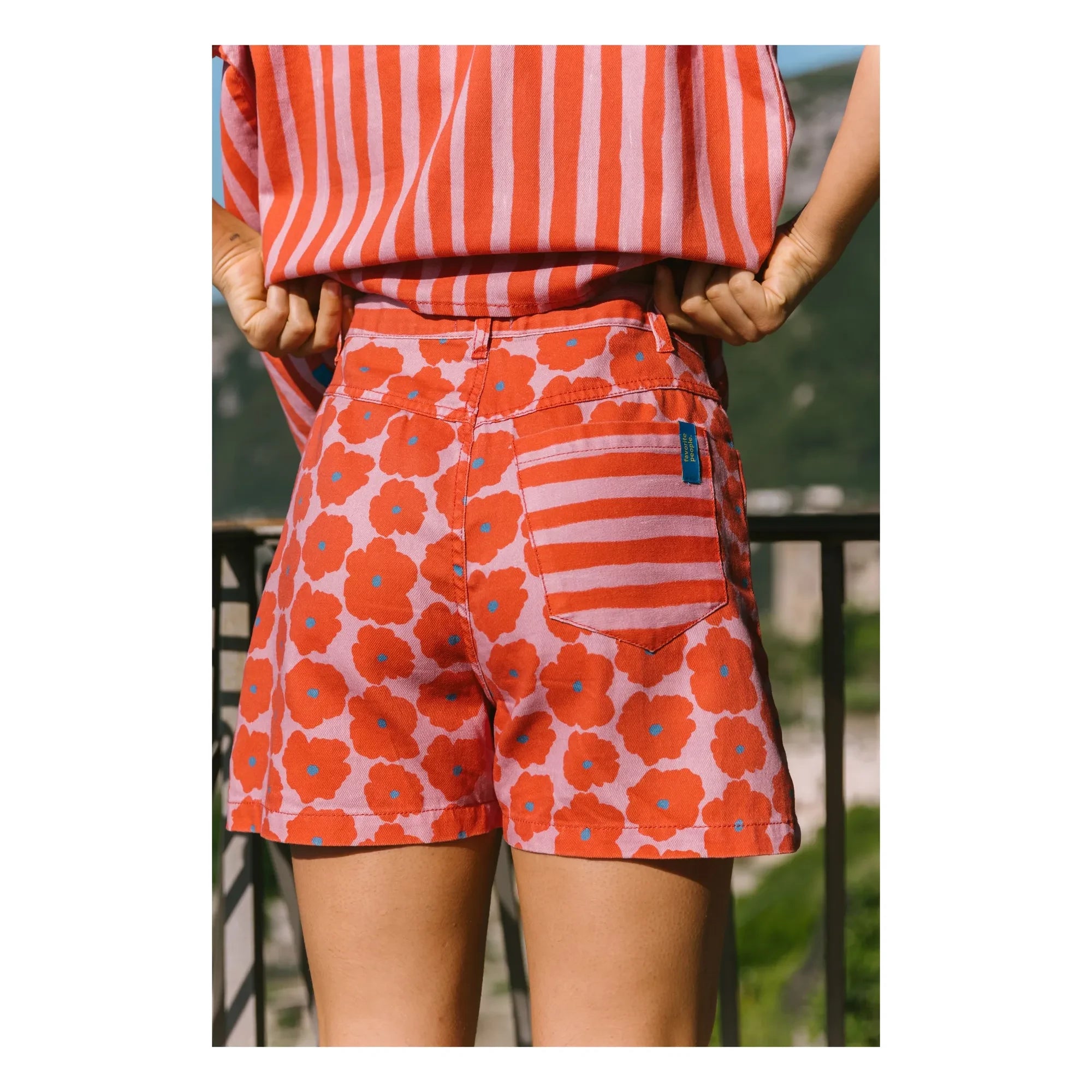 Favorite People - Short Napoli Fleuri - Damenkollektion | Rot