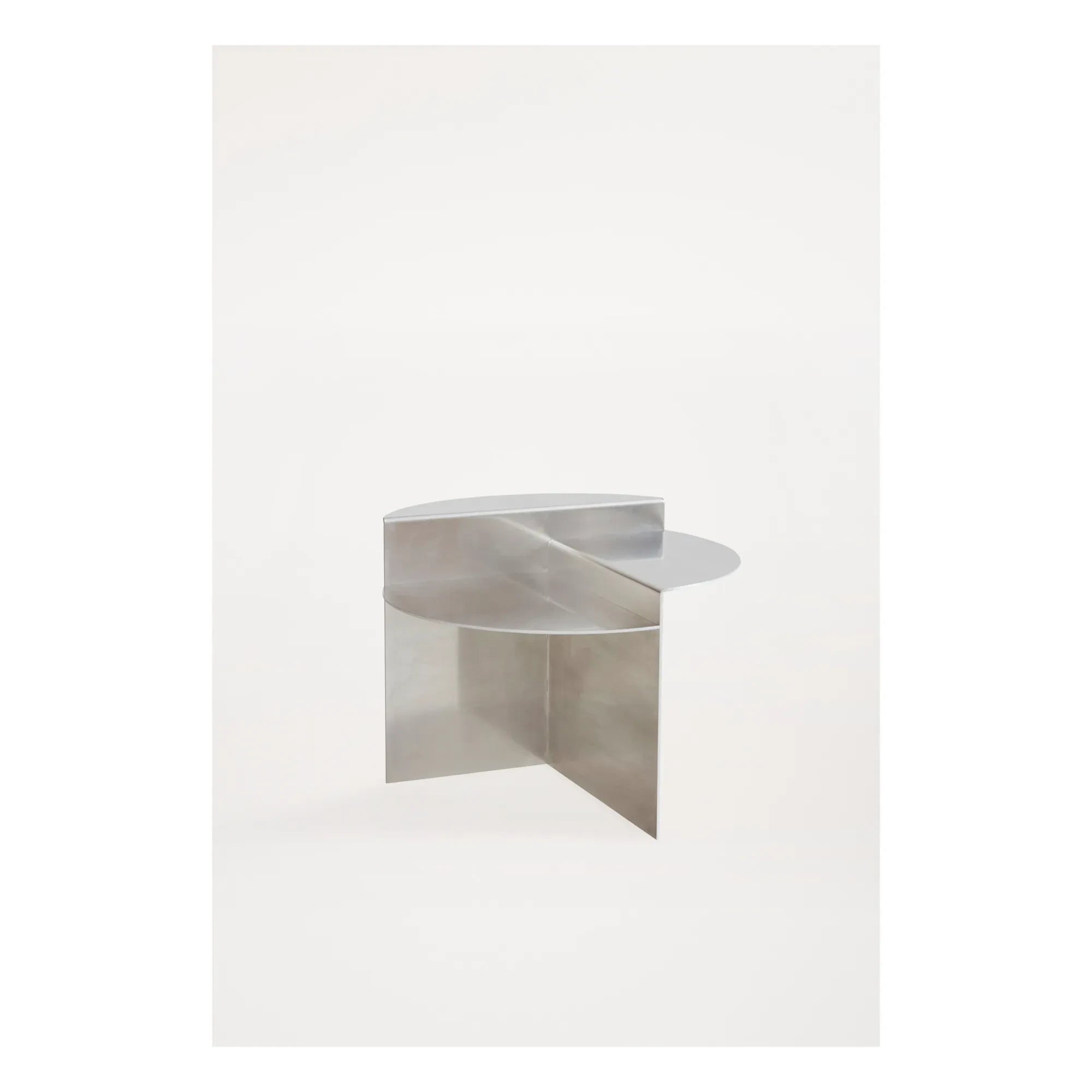 Frama - Rivet Aluminium Beistelltisch