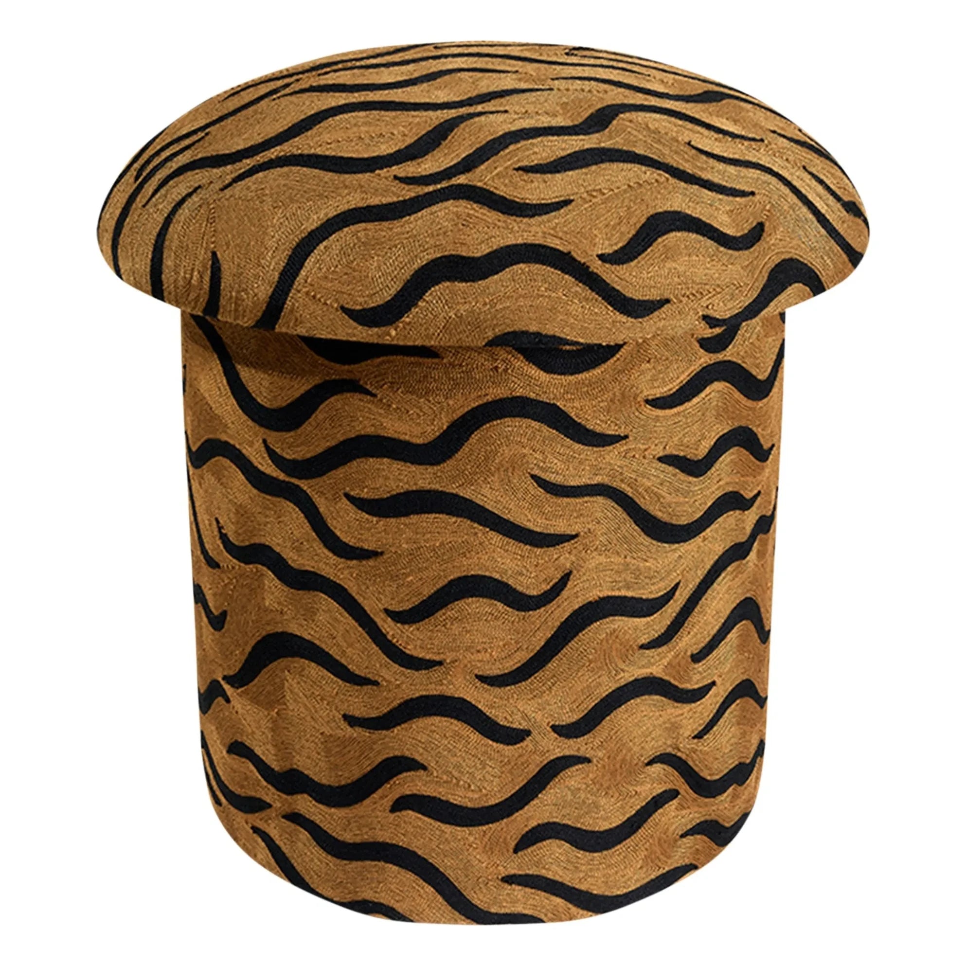 Doing Goods - Maya Löwe Bestickter Pouf | Camel