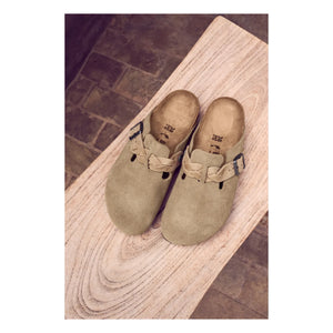 BIRKENSTOCK - Boston Geflochtene Clogs Schmale Passform | Staubbraun