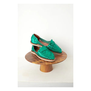Mapache - Fröhliche Metallic-Sandalen | Smaragdgrün