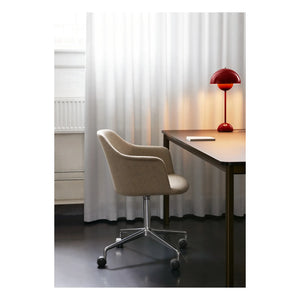 & Tradition - VP9 Flowerpot Portable Tischleuchte, Verner Panton | Vermilyon