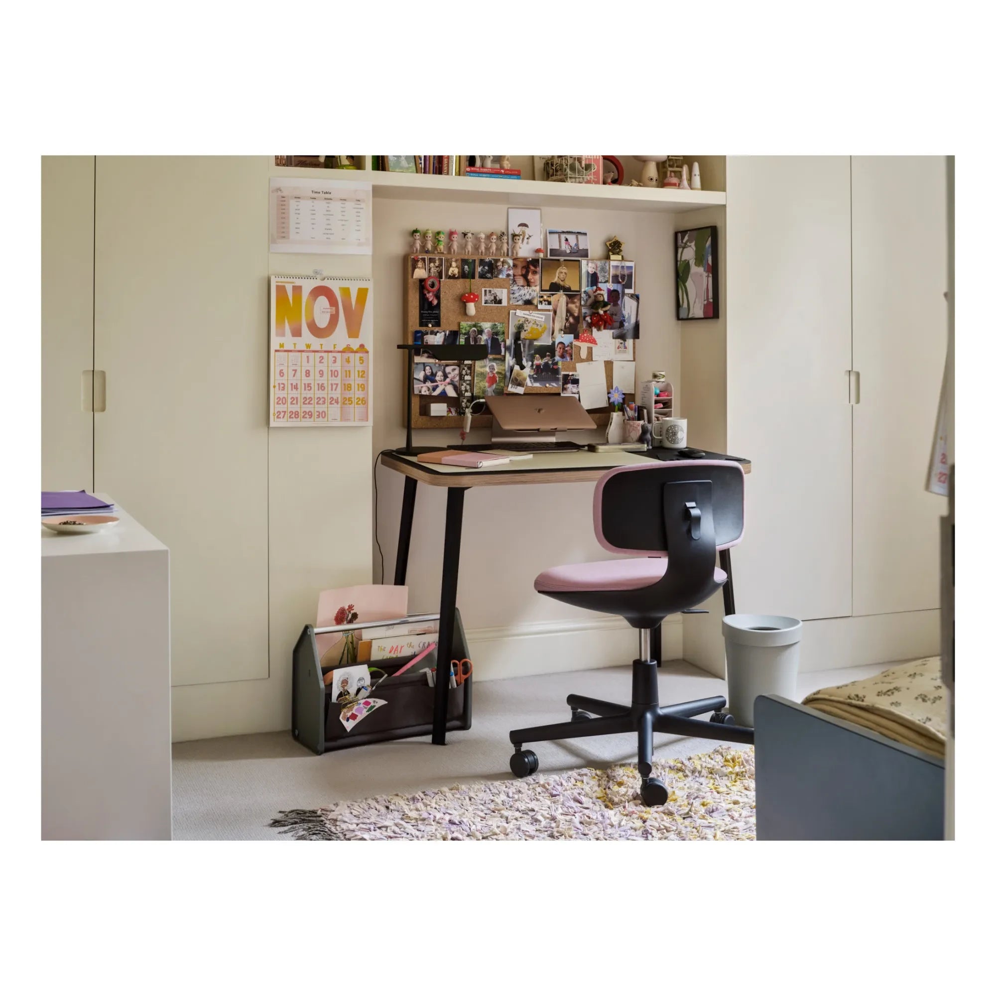 Vitra - Happy Office Mülleimer aus recyceltem Material | Mohnrot