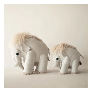 Bigstuffed - Bigstuffed x Smallable Riesen-Mammut Kuscheltier - 45 cm | Hellgrau