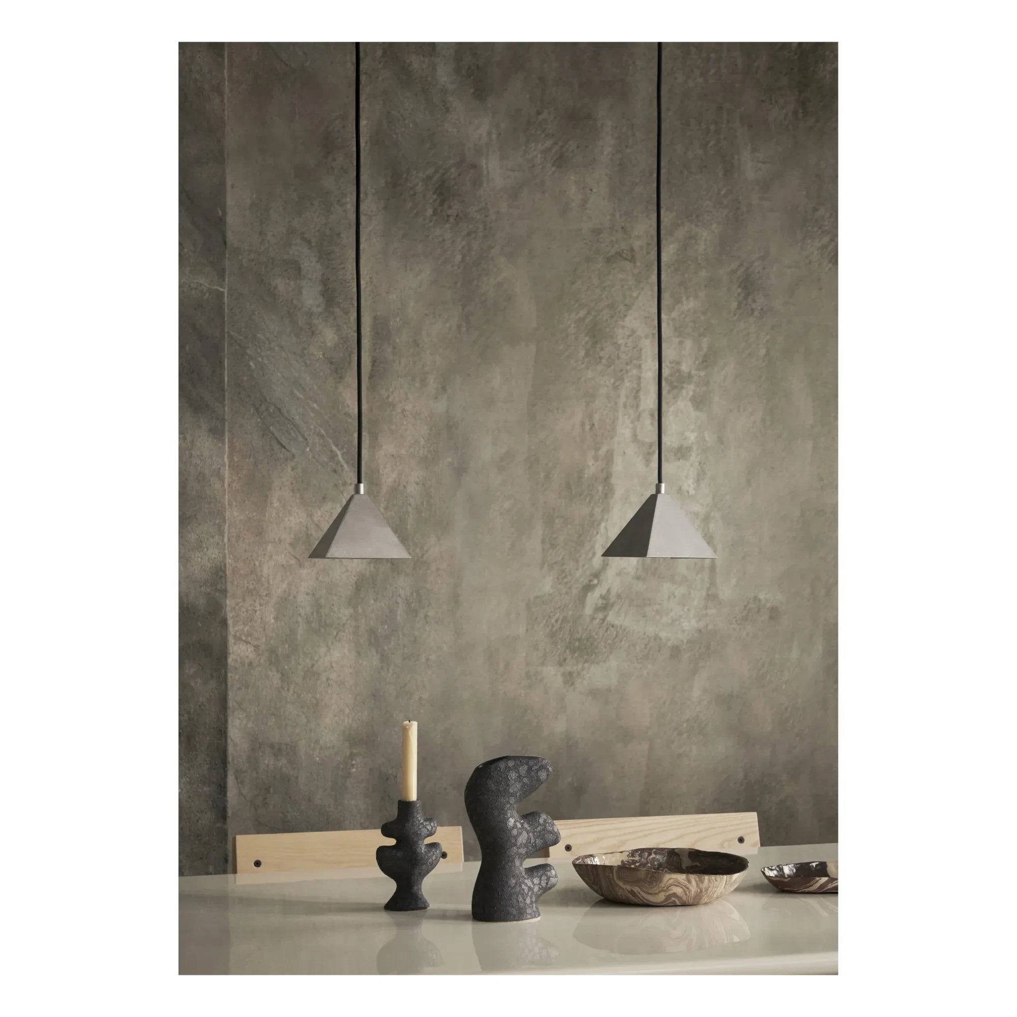 Ferm Living - Yara Kerzenhalter | Dunkelgrau