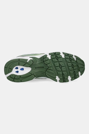 New Balance 740 Sneakers