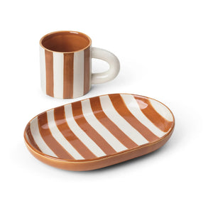 Ferm Living – Milu Porzellantasse mit Untertasse | Rot
