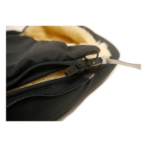 Kaiser - Premium Lammfellfußsack | Schwarz