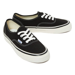 Vans - Authentic 44 Dx Sneakers - Damenkollektion | Schwarz