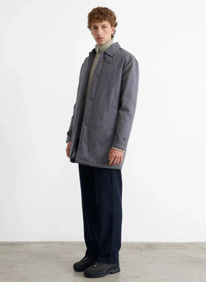 Edmmond Studios - Grauer Trenchcoat Radio
