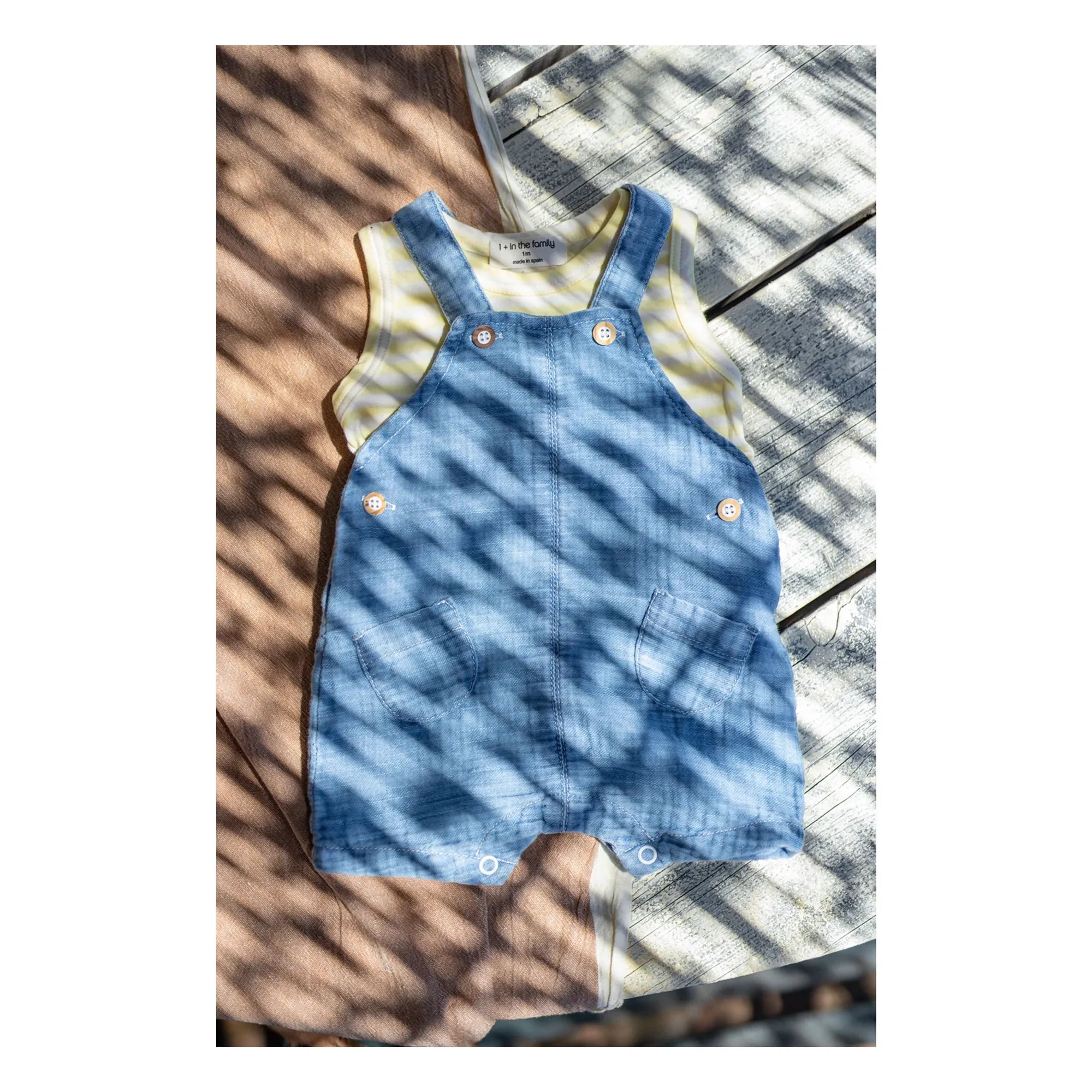 1+ in the family - Skiros Denim Strampler | Hellblau