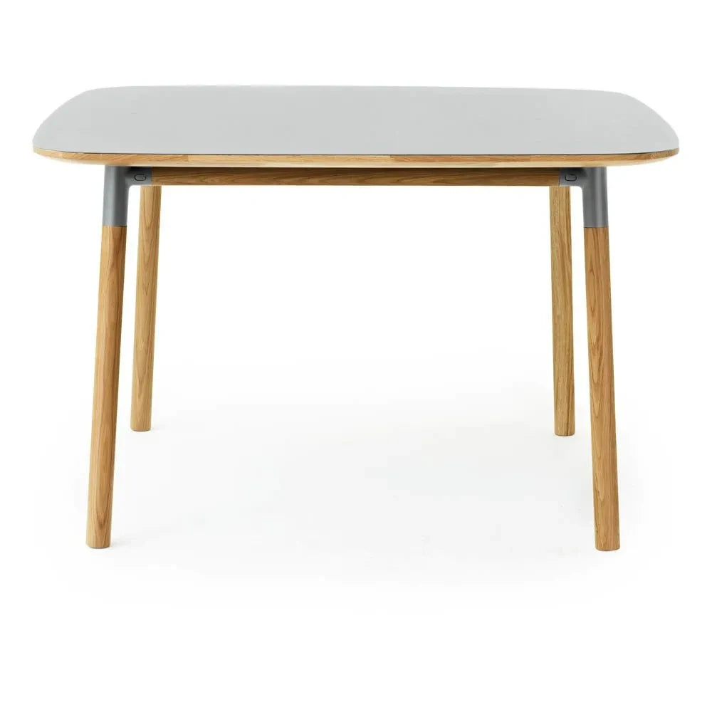 Normann Copenhagen - Form Quadratischer Tisch 120x120 cm | Grau