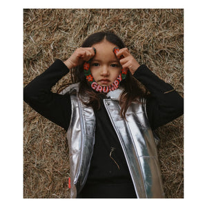 Fille Garçon - Ärmellose Jacke mit metallischem Sherpa-Kragen | Silber