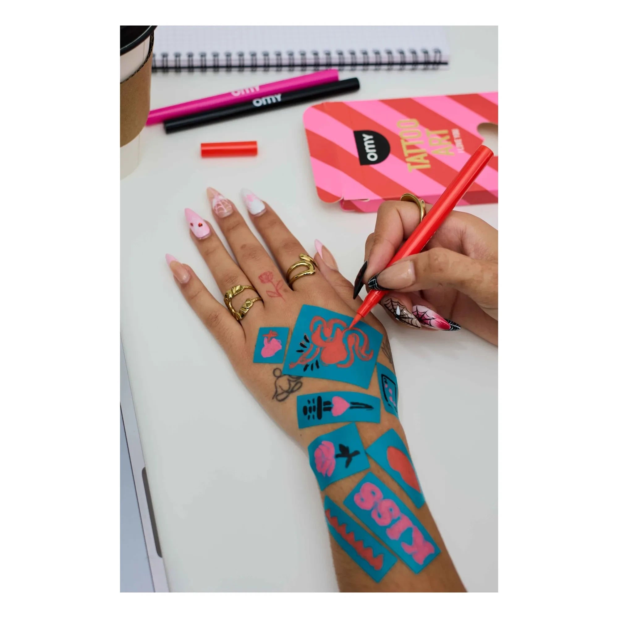 Omy - I Love You Filzstifte und Schablonen für temporäre Tattoos | Rosa