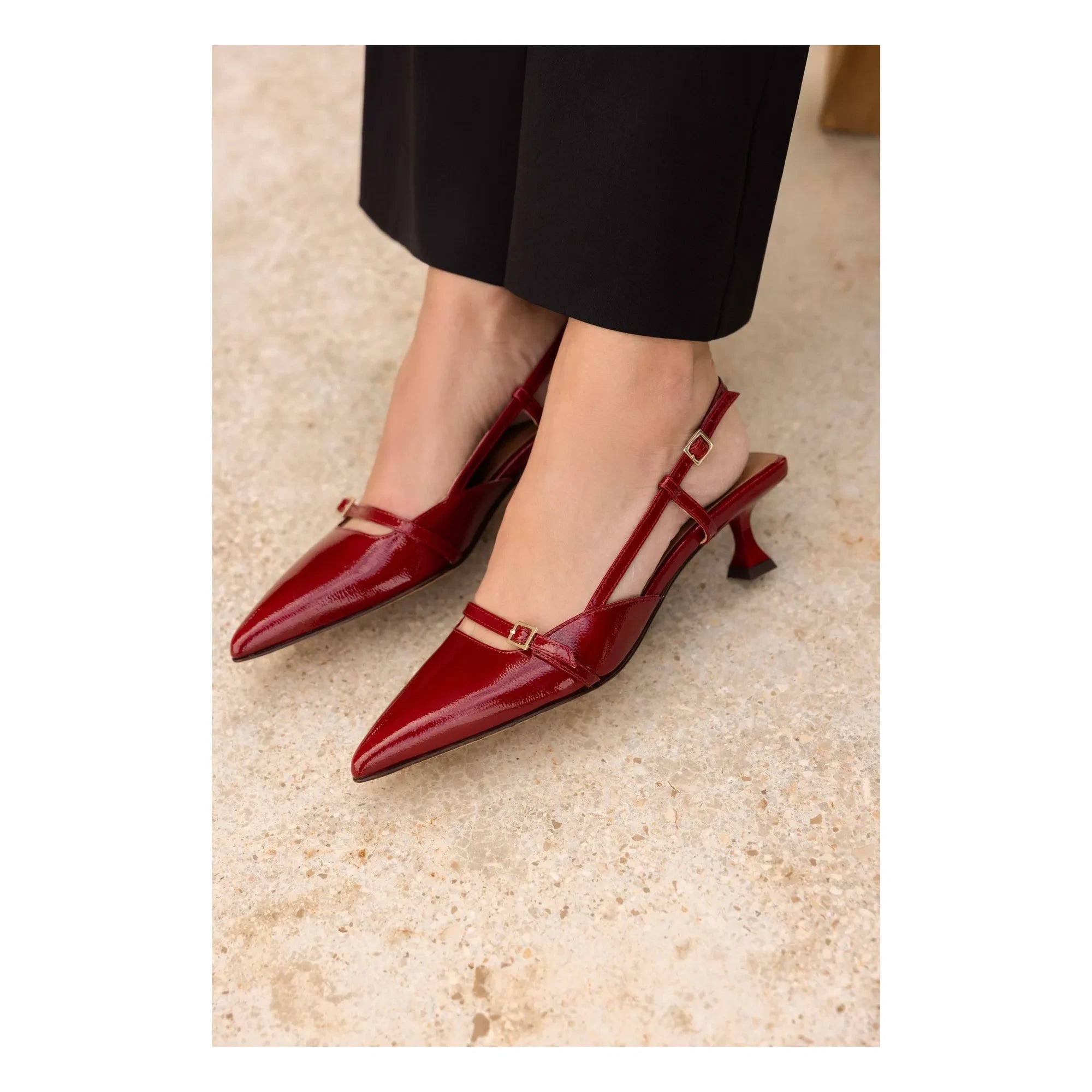 Bobbies - Reem Lackleder Pumps | Kirschrot