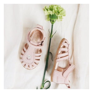 Lazare - Colette Fleur Wildleder Sandalen mit Stickerei | Puderrosa