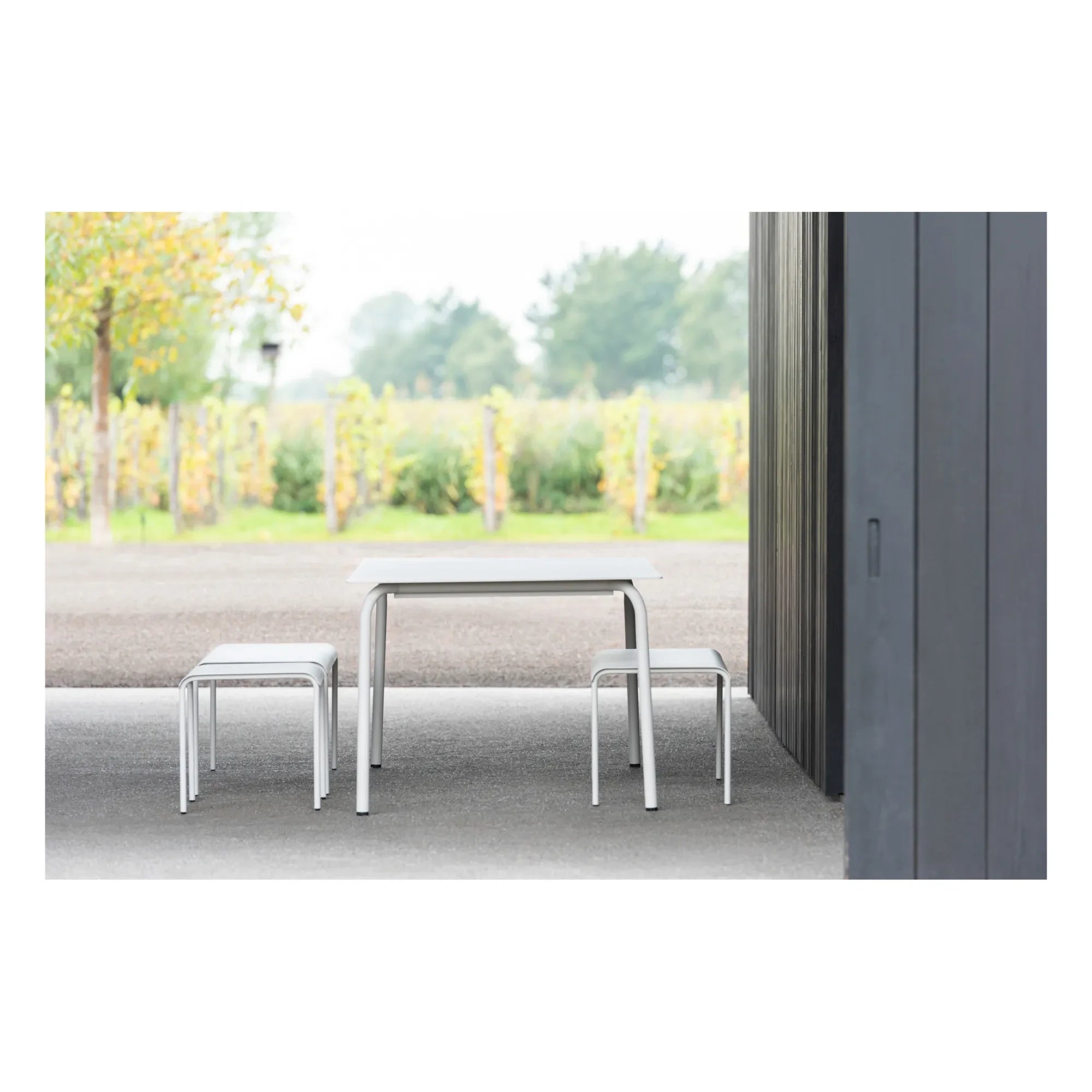 Serax - August Outdoor Hocker | Sand