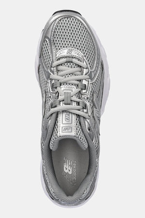 New Balance 740 Sneakers